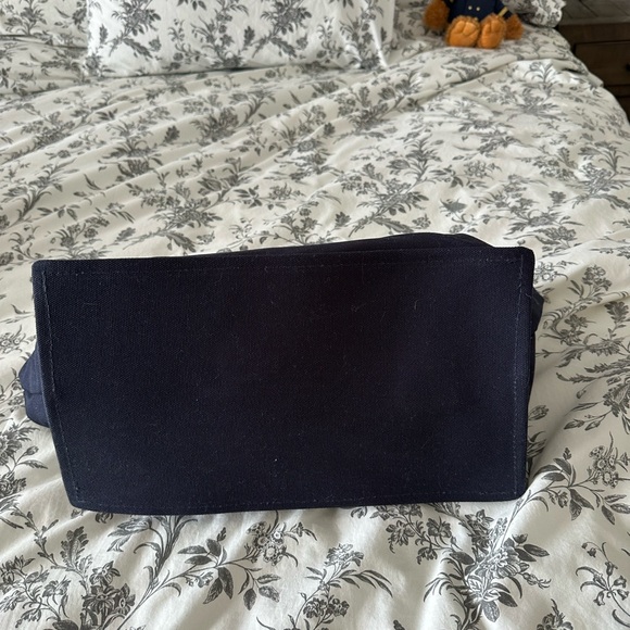 Ellandemm Horizon Tote Navy NWT - Picture 4 of 8